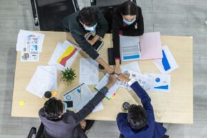 stockphotoscom-1904080 Successful workers Group - Small