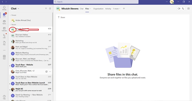 Double-clicking a user's profile icon to pop out a chat