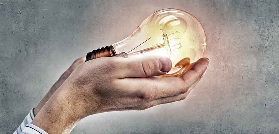 stockphotoscom-4620766 Ideas Protection - Bulb in Hand - Small